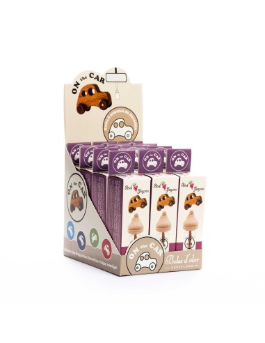 ON THE CAR RED GRAPES ON THE CAR RED GRAPES