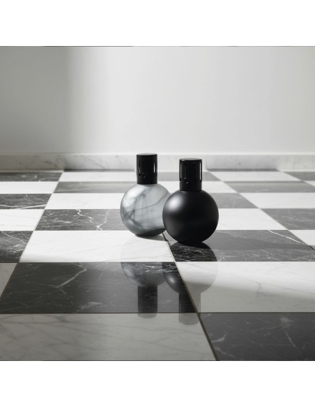 Genie Lamp Sphere Black